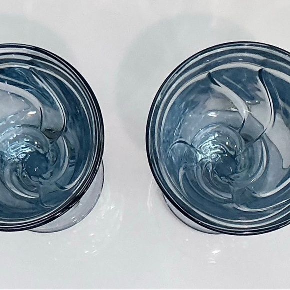 Set of 4 Vintage Noritake Swirl Ice Blue Thick Stemmed Wine or Drinking Glasses - Picture 9 of 11